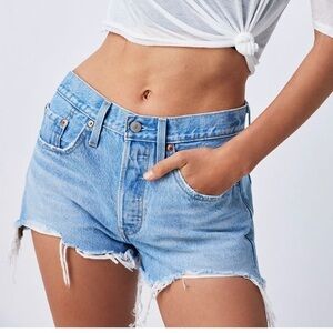 Levi’s 501 High-Rise Denim Shorts in Flat Broke / Luxor Heat